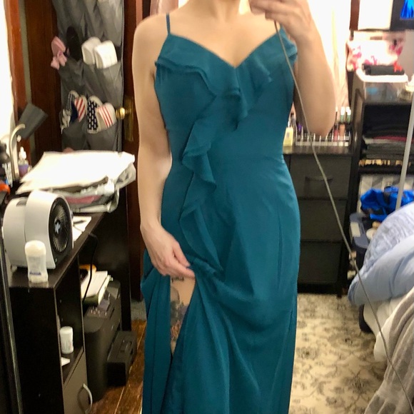 NEW Sheath / Column V-Neck Floor-Length Formal Dress w/ Ruffles - Picture 9 of 14